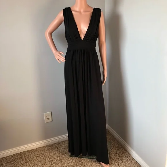 kara maxi dress Maeve Black Floral Maxi Dress MEDIUM / Black
